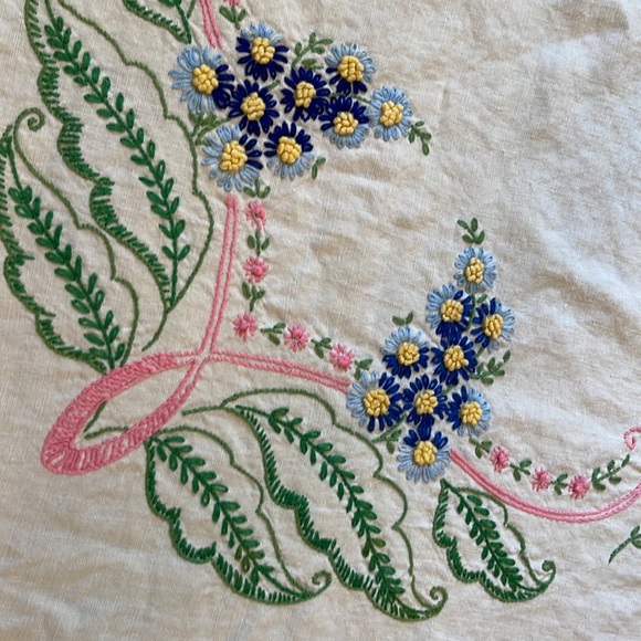 Tablecloth 56 x74 handmade - Picture 3 of 6